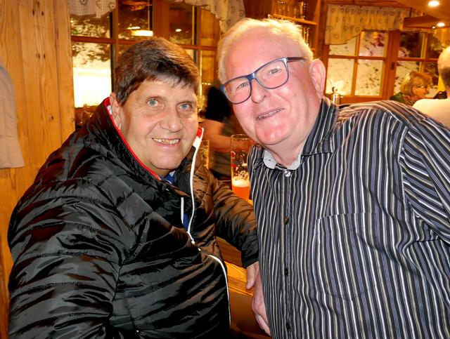 (von links) Hannes Haun ("Die Brixentaler") und Leo Schmid ("Original Almrauschklang") amüsierten sich bestens.