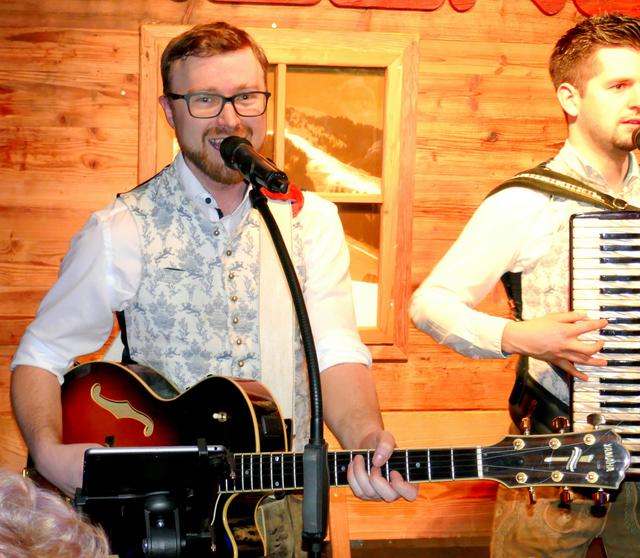 Die neue CD der "Lungauer" wird derzeit im Studio von Gitarrist Stefan Wagger aufgenommen.