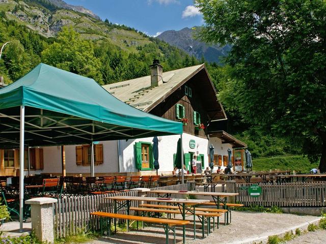 Nach fast 20 Jahren Betreuung durch die Familie Anzengruber sperrt die Arzler Alm bis zur Neuübernahme zu.