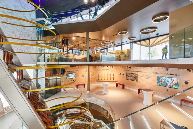 Die Pralinenwelt des Maître Chocolatiers Helmut Wenschitz: eine Welt des Genusses und Geschmacks, preisgekrönter Pralinen, feinster Schokolade und verlockender Überraschungen. | Foto: Wenschitz