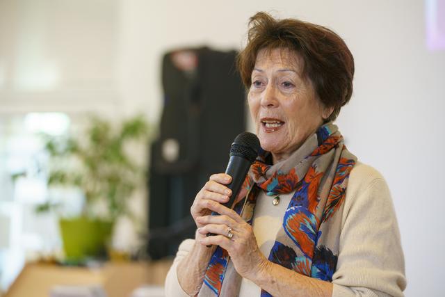 Dany Sigel gilt für viele Kursana Senioren als absolutes Vorbild. Mit 81 Jahren lässt sie sich von ihrem Alter keine Grenzen setzen und steht bis zum heutigen Tag voller Energie auf der Bühne.