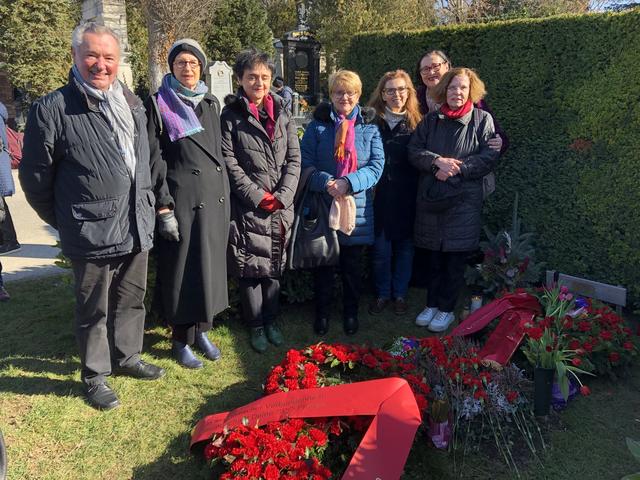 Gruppenbild mit Weggefährtinnen von Johanna Dohnal. Initiatorin des Treffens ist die Badenerin Dr. Lilian Hofmeister, Zweite von rechts. | Foto: Stockmann