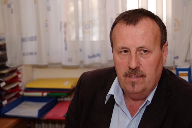 Günter Wolf.