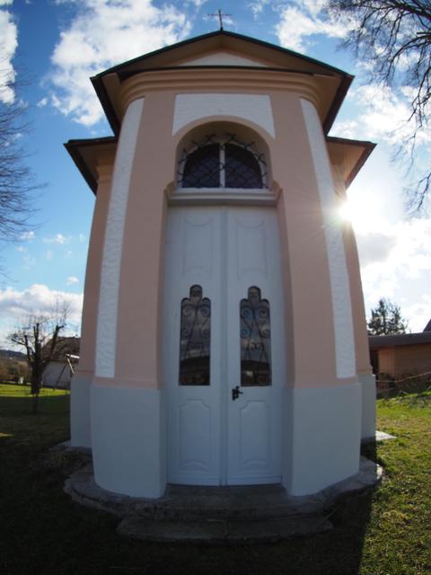 Dreifaltigkeitskapelle Grieskirchen - Allee