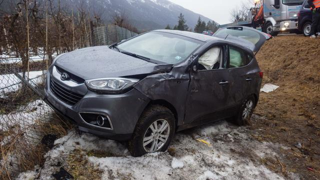Beim Wenden seines Fahrzeuges übersah ein PKW-Lenker das Fahrzeug einer 68-Jährigen.