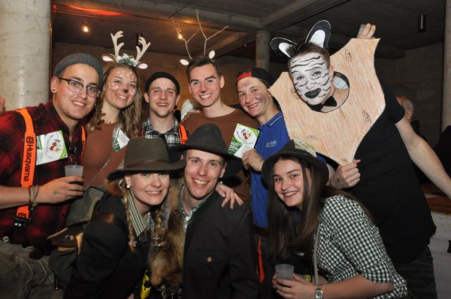 Marcel, Julia, Patrick, Mario, David, Thomas, Katrin, Thomas und Nina waren mittendrin