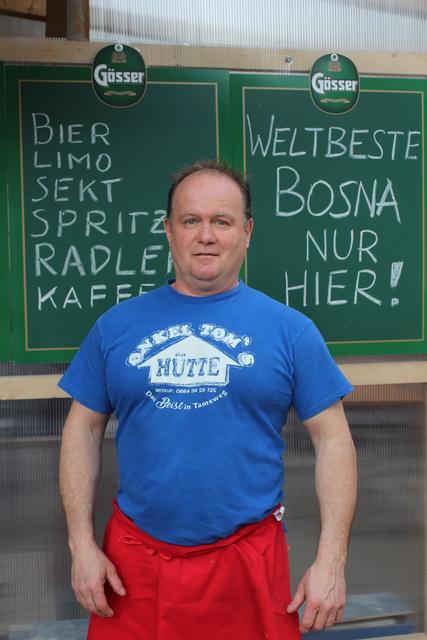 Was die Kulinarik anbelangt, so wird in Onkel Tom's Hütte vor allem der Bosna gerne bestellt.