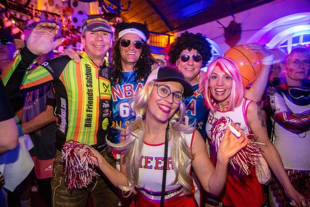 Würdara Gschnas den Bent Club Austria im Stieglkeller Salzbug.