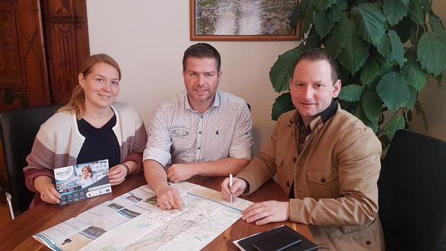 Freuen sich auf zahlreiche Teilnehmer beim „Spaziergang für GründerInnen“ am Freitag, 6. März, ab 14 Uhr in Purgstall: „Gründung findet Stadt“-Projektleiterin Bettina Rehwald, Wirtschaftsbund-Obmann Dietmar Gindl und Bürgermeister Harald Riemer.