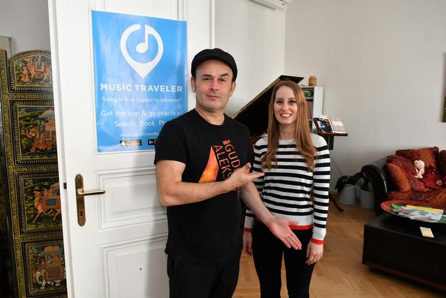 Sophie Brandl träumt von kostenlosen Proberäumen für alle, Aleksey Igudesmans App "Music Traveler" ist dafür ein Türöffner.