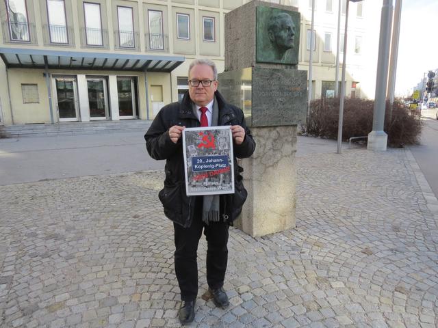 Gegen eine Teil-Umbenennung des Höchstädtplatzes nach dem einstigen einstigem KPÖ-Chef Johann Koplenig sprachen sich ÖVP, FPÖ sowie der Bezirksrat Erwin Krammer (Foto) aus. Nun wurde die Umbennung von der  Kulturabteilung der Stadt Wien (MA 7) abgelehnt. | Foto: Sabine Krammer