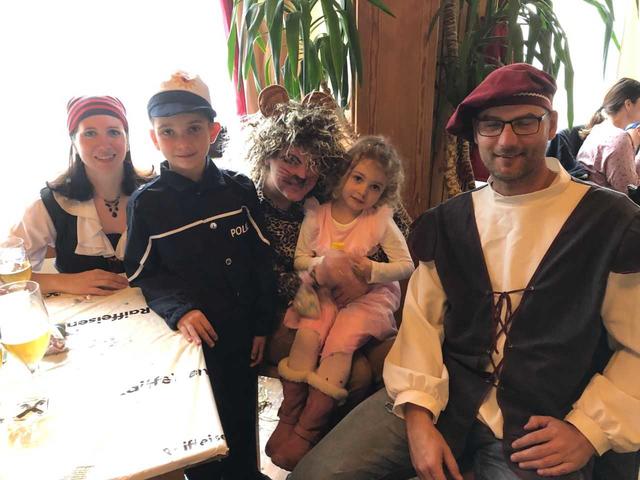 Im St. Georgener Wirtshaus ging ein Kindermaskenball in Szene. 