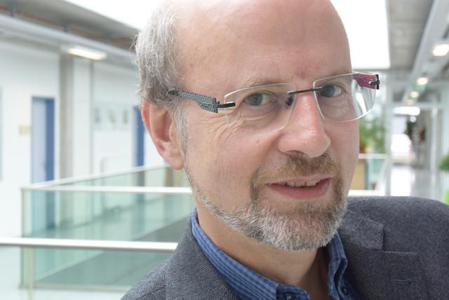 Reinhold Priewasser ist Nachhaltigkeitsforscher. | Foto: JKU Linz