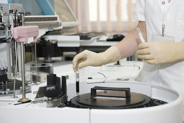 Am Mittwoch überschlagen sich die Meldungen von Coronavirus-Verdachtsfällen in Österreich. Bisher wurde allerdings kein weiterer Fall bestätigt.