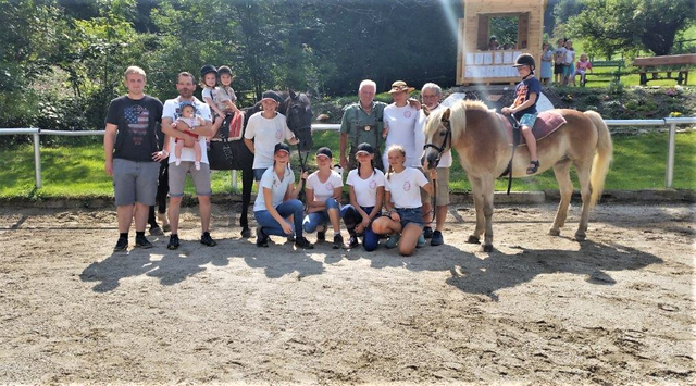 Beim Reitverein Lechner in Trattenbach trifft sich zum Reiterfest Ende August  Jung und Alt um das Glück auf dem Rücken der Pferde auszukosten. | Foto: Reitverein Lechner