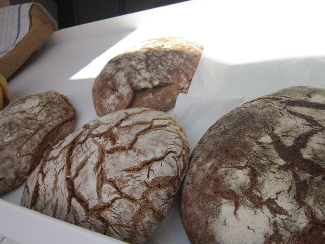 Dinkel-Dreikornbrot in bewährter BIO-Qualität vom Biohof Kreuzwieser in Kellnering gibt es beim Bauernmarkt in Aschach
