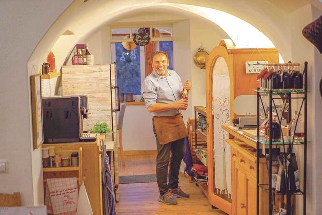 Kurt Haumer hat in der Anna-Neumann Straße die Genusswerkstätte „Wia Daham“ eröffnet.