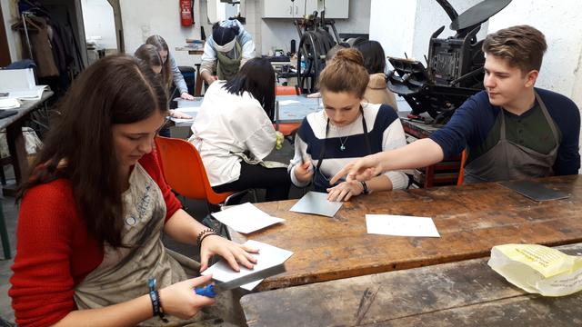 Spannende Einblicke erhielten die Ischler Schüler bei der Exkursion in Salzburg.