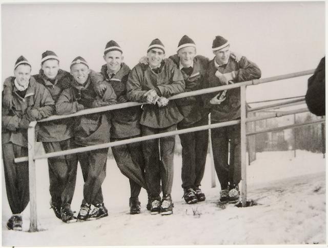 Die österreichische Skispringergarde in den aktiven Zeiten von Peter Radacher (2.v.r.).
