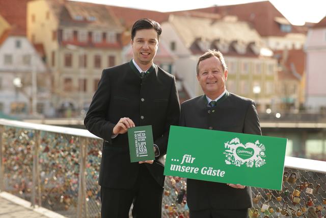 Erich Neuhold, GF Steiermark Tourismus, und Regions-Geschäftsführer Thomas Brandner (l.) sind überzeugt: "Die Süd- und Weststeirer tun alles für ihre Gäste." | Foto: © Steiermark Tourismus / Bernhard Loder