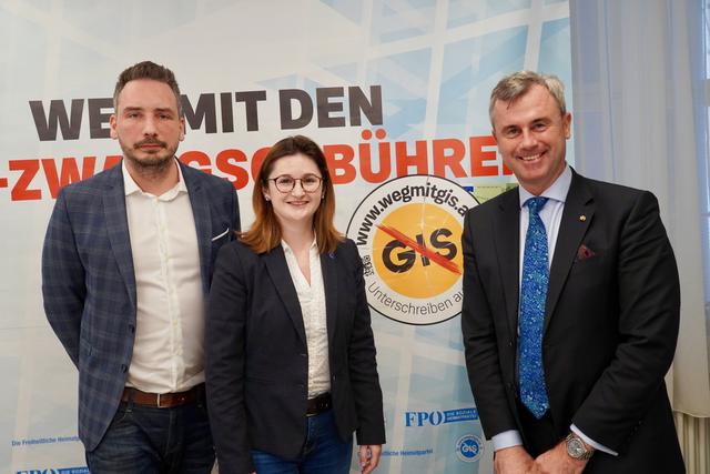 Dom Kamper, Klubdirektor des FPÖ-Landtagsklubs, FPÖ-Landesparteiobfrau Marlene Svazek und Parteichef Norbert Hofer. 