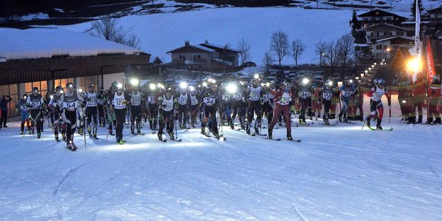 Massenstart an der Talstation. | Foto: Kogler