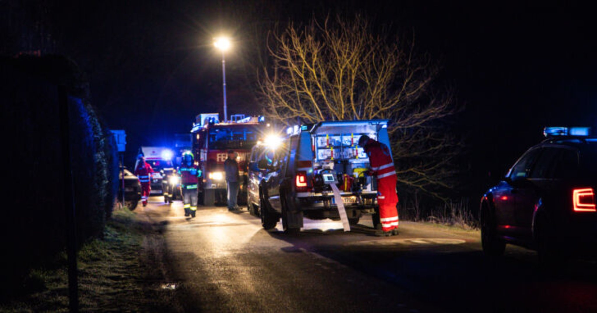 Tödlicher Verkehrsunfall: Auto prallte gegen Baum – Lenker starb am ...