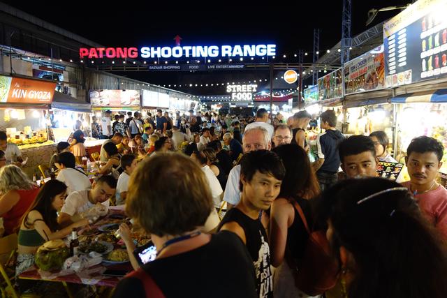 Foto vom 09.02.2020 Thailand Nachtleben in Patong am Street Food Markt
