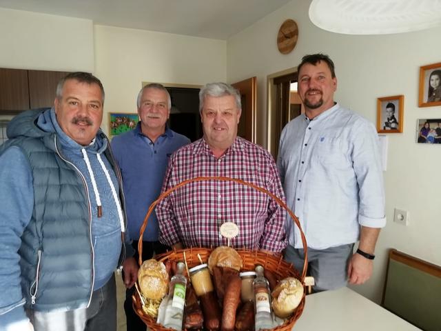 Peter Heissenberger, Leo Schuh, das Geburtstagskind Anton "Toni" Leidl und Günther Seidl.  | Foto: Heissenberger