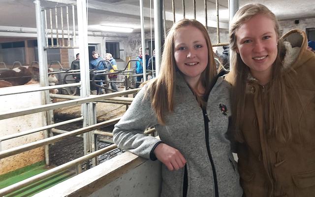 Michaela und Magdalena Gruber (Landjugend Unterberg ließen sich den Agrarkreis nicht entgehen.