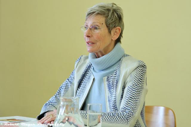 EISKUNSTLAUF OLYMPIASIEGERIN 1972 TRIXI SCHUBA in TRIBUSWINKEL 29.2.