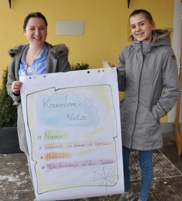 Sarah Leobacher und Elena Straß von der Landjugend Hallwang hatten viel Spaß beim Ein- und Aufsteigerseminar 2020.