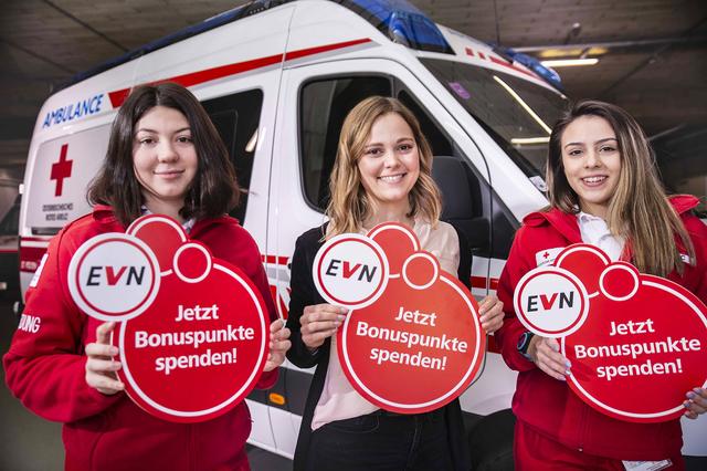 Emilia Plank, Katharina Rauch, Anna Grgic bitten um Bonuspunkte.