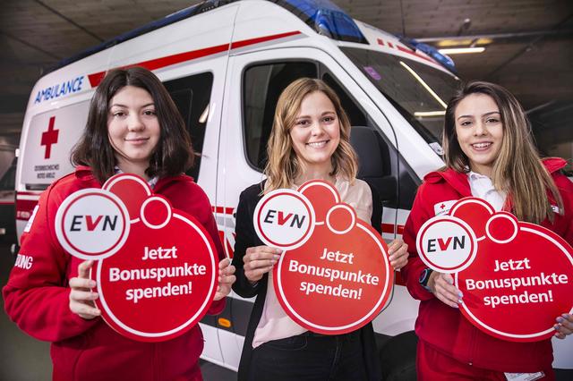 Emilia Plank, Katharina Rauch, Anna Grgic bitten um Bonuspunkte. | Foto: © EVN / Matejschek