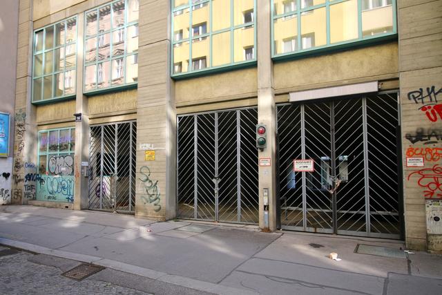 Das Gebäude in der Stumpergasse ist kein schöner Anblick. Die ÖVP fordert seit Jahren eine Renovierung.