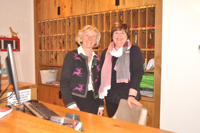 Sylvia Heidinger (re.) mit Chefin Katharina Hagsteiner. | Foto: Kogler