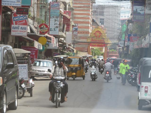 Aufnahme 11.2.2020 auf einer Straße in Phnom Penh