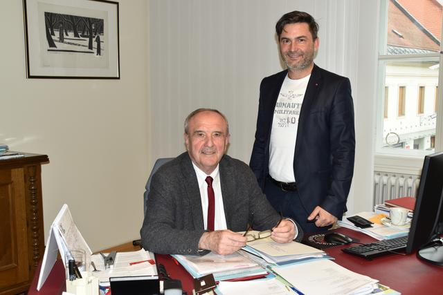 Bürgermeister Valentin Blaschitz mit seinem Nachfolger Markus Lakounigg (von links) | Foto: Kristina Orasche