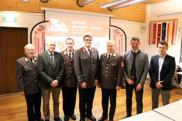 Die Wahl fand im Feuerwehrhaus Grödig statt. | Foto:   Landesfeuerwehrverband Salzburg – Bezirk Flachgau