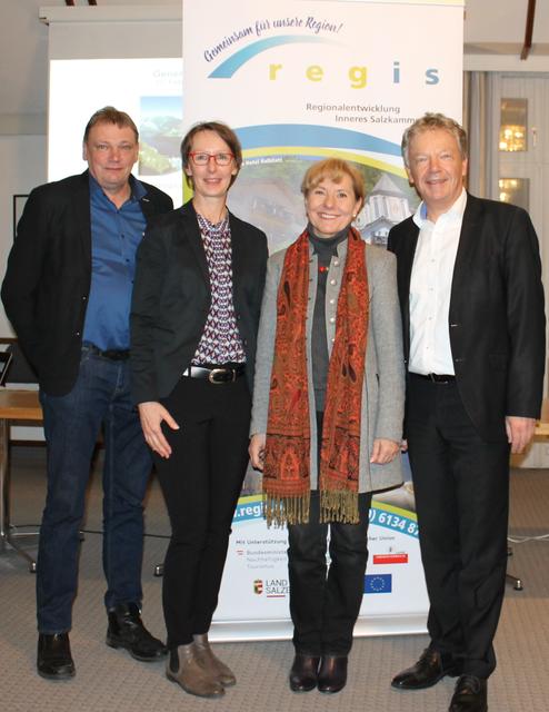 REGIS-Obmann Alexander Scheutz, REGIS-Geschäftsführerin Rosa Wimmer, Assistentin Susanne Scheutz und Obmann-Stellvertreter Bürgermeister Josef Weikinger. | Foto: Regis