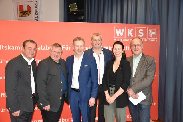 Die Spitzenkandidaten der Wahlwerbenden Gruppen. V.li.: Christian Pewny (FWS), Josef Fritzenwallner (RfW), Manfred Rosenstatter (ÖWB), Peter Mörwald (SWV), Olivia Ulbing (Unos) und Josef Scheinast (Grüne). | Foto: BB