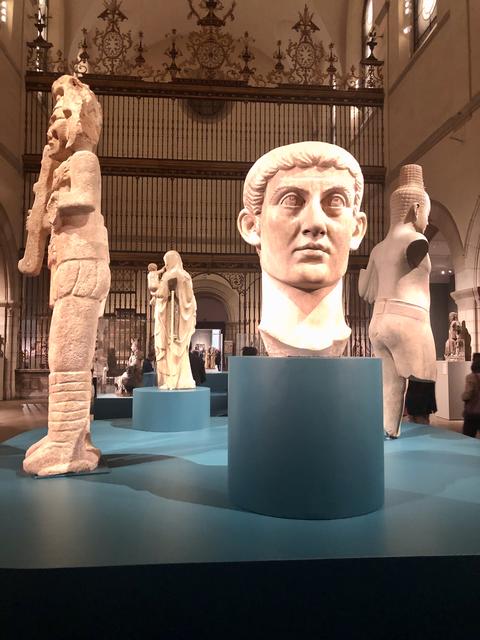 "Crossroads" nennt sich die aktuell gerade eröffnete Sonderausstellung im Metropolitan Museum.
