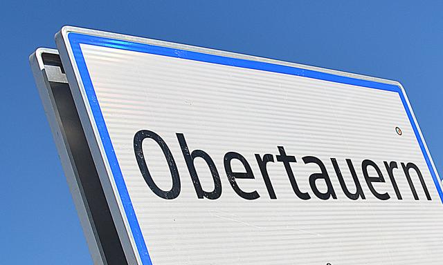 Von einem Verkehrsunfall im Ortsgebiet von Obertauern berichtete die Landespolizeidirektion Salzburg.