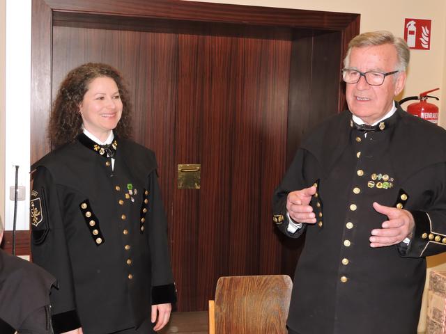 Wechsel im Musikverein: Die neue Obfrau Waia Polymeridis mit dem scheidenden Obmann Gerhard Graf.
