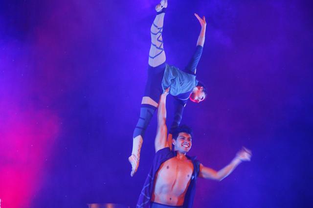 Höchste Tanzakrobatik war bei der Show "The Night of he Dance" an der Tagesordnung.