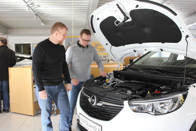 Fior verlost ein Wochenende mit den neuen Modellen von Opel und Suzuki.