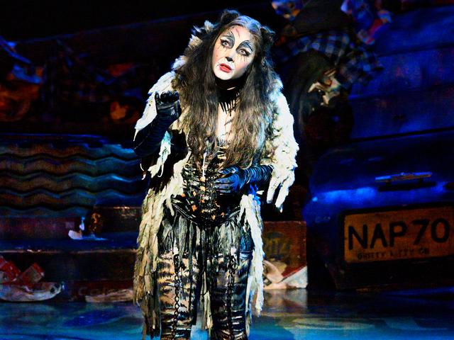 Wietske van Tongeren spielt die "Grizabella" in Sir Andrew Lloyd Webbers Musical Cats. | Foto: VBW/Stefanie J. Steindl