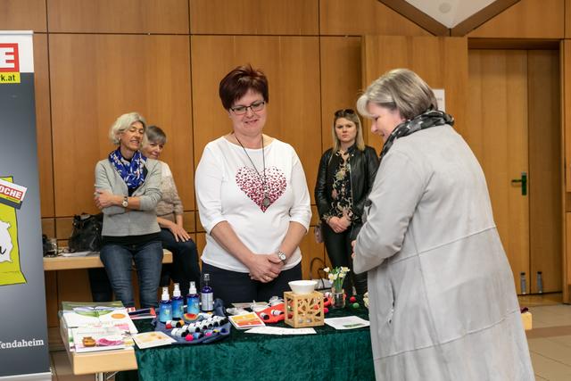 Silvia Brandtner aus Gratwein-Straßengel,  Aromapraktikerin - Kräuterpädagogin - Humanenergetikerin. | Foto: Tamara Mednitzer