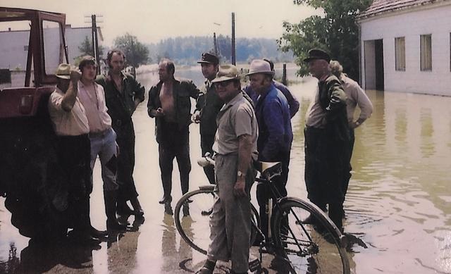 1975 gab es in Trautmannsdorf ein Leitha-Hochwasser