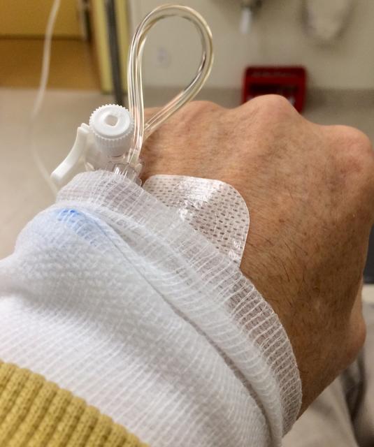 Einige Krebstherapien erfolgen mittels Infusionen.